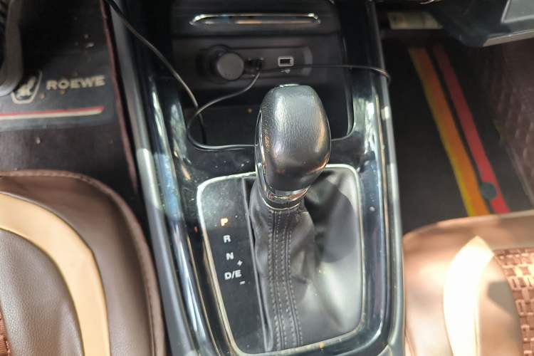 Used Roewe i5 2019 1.5L Automatic 4G Connected Langhao Edition Gear Lever