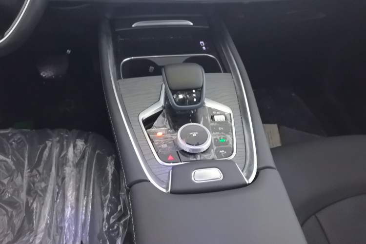 Used Chery Tiggo 8 PRO New Energy 2024 1.5T 100km XinChen Edition
