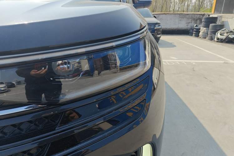 Used Volkswagen Tavendor 2024 Facelifted 380TSI All-Wheel Drive R-Line Cruise Premium Edition