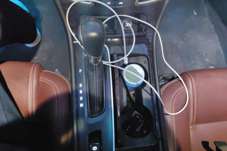 Used Buick LaCrosse 2013 2.4L SIDI Elite Comfort Version Gear Lever