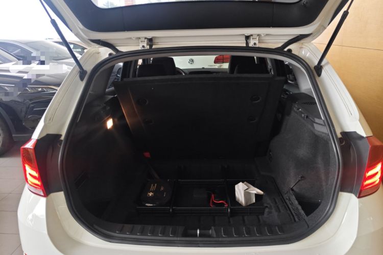 Used BMW X1 2013 sDrive18i Sport Design Package Trunk