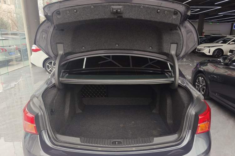 Used Buick Verano 2017 Sedan 20T Dual-Clutch Leading Model