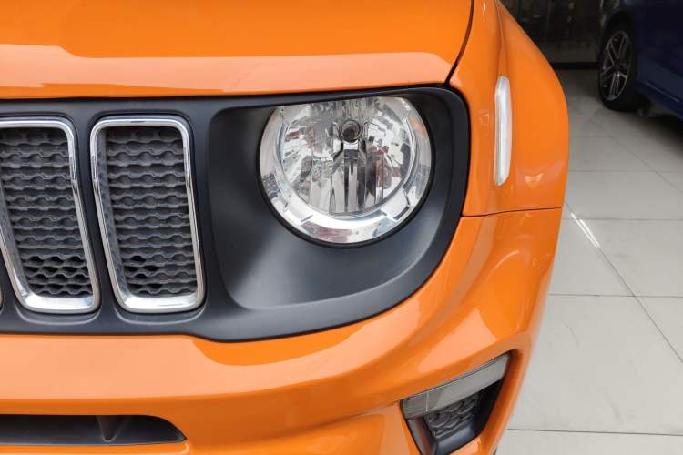 Used Jeep Renegade 2019 220T Automatic Leading Edition Left Front Headlight