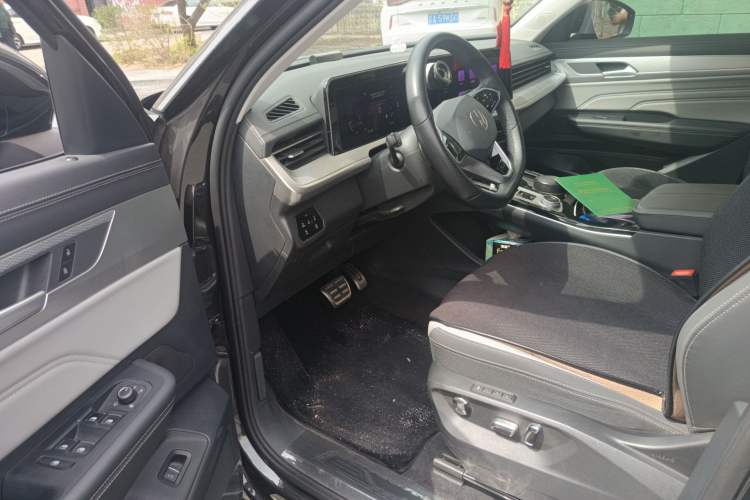 Used Volkswagen Tavendor 2024 380TSI All-Wheel Drive R-Line Cruise Edition
