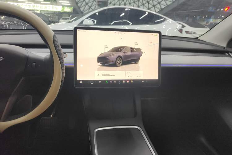 Used Tesla Model Y 2023 Long-Range All-Wheel-Drive Version
