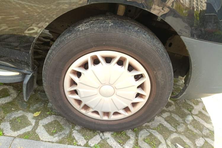 Used Ford Transit 2017 2.0T Gasoline Automatic Multi-Function Commercial Vehicle Mid-Drive Mid-Roof China V-standard Right Front Wheel Hub