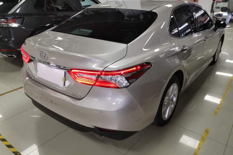 Used Toyota Camry 2021 2.0G Luxury Edition