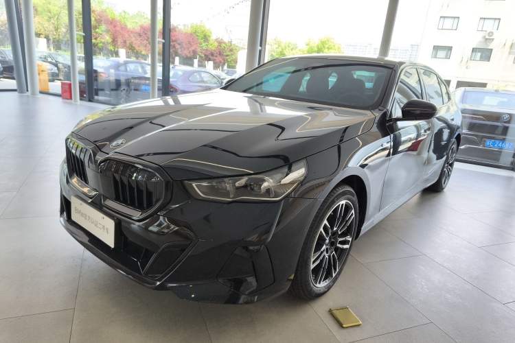 Used BMW 5 Series 2025 530Li Leading Model M Sport Package