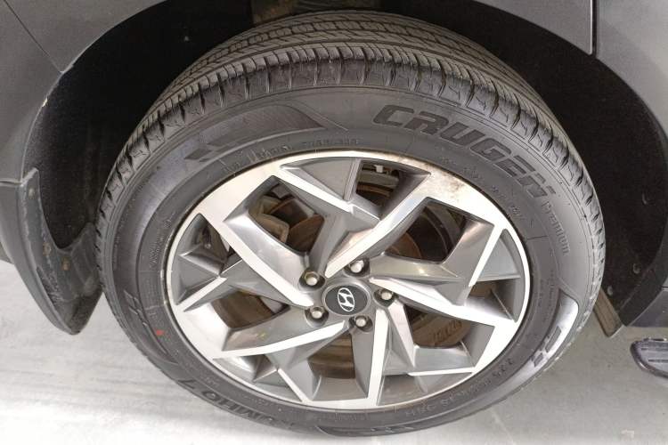 Used Hyundai Tucson 2019 280TGDi Dual-Clutch Two-Wheel Drive Fashion Edition China VI Standard Right Rear Wheel Hub