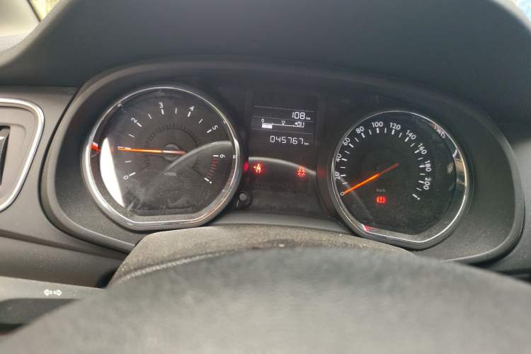 Used Citroen C3-XR 2015 1.6L Manual Pioneer Model
