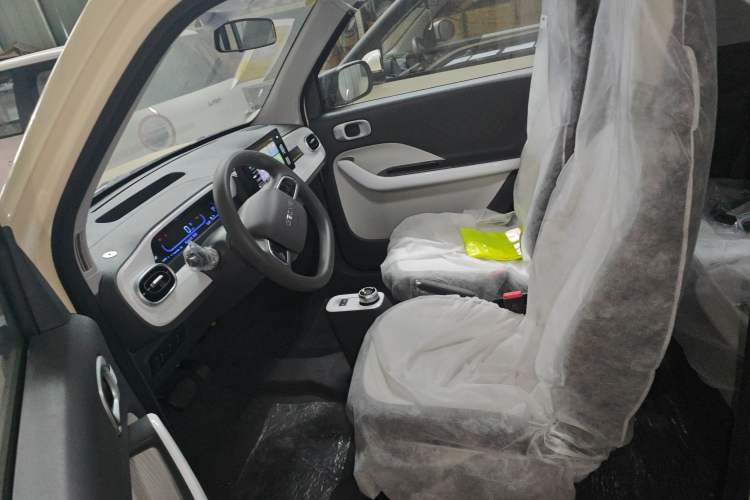 Used Geely Galaxy Panda 2025 210 km – Yuanqi Bear Left Front Seat