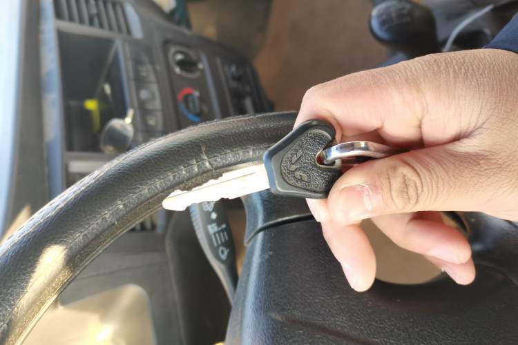 Used Wuling Zhiguang 2015 1.2L Practical LS-I Model