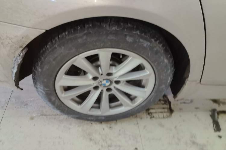 Used BMW 5 Series 2015 520i Elegant Edition