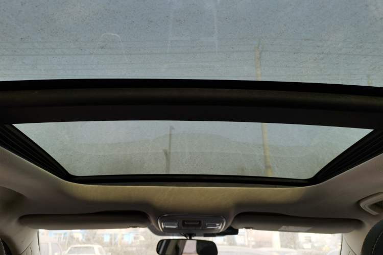 Used Geely Auto Emgrand X7 Sport 2016 2.0L Manual ZhiShang Version