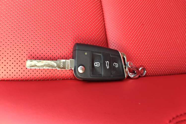 Used Volkswagen Golf 2020 200TSI DSG Comfortable and Ambitious Edition
