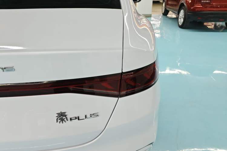 Used BYD Qin PLUS 2024 HONOR Edition DM-i 55KM Leading Model