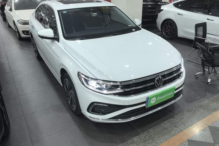 Used Volkswagen Bora 2025 300TSI DSG Prestige Edition