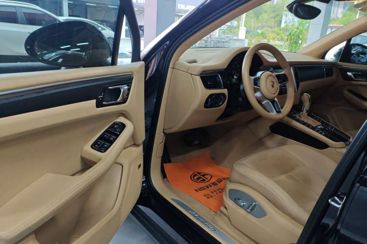 Used Porsche Macan 2014 Macan 2.0T
