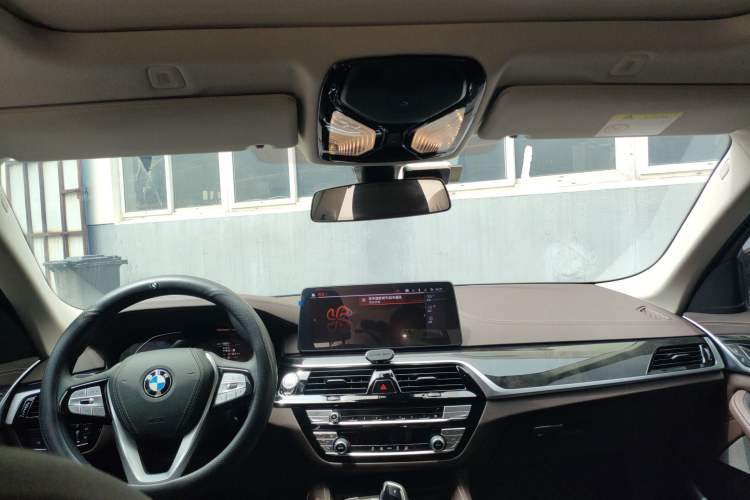 Used BMW 5 Series 2022 Second Facelift 525Li Luxury Package
