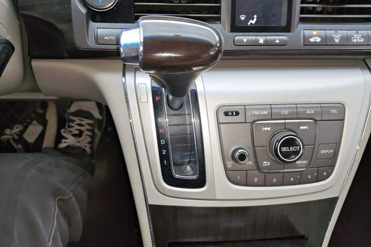 Used Honda Elysion 2015 2.4L VTi-S Prestige Edition