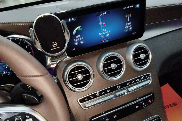 Used Mercedes-Benz GLC 2022 Second Facelift GLC 260 L 4MATIC Luxury Edition