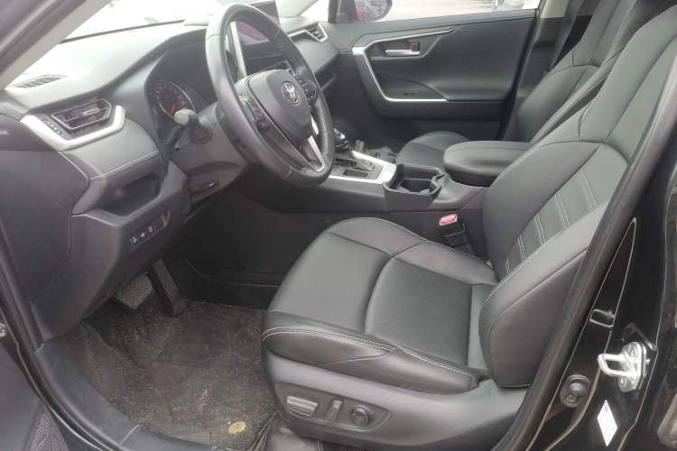 Used Toyota Wildlander 2022 2.0L CVT Two-Wheel Drive Luxury PLUS Edition