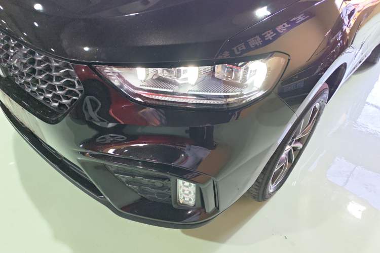 Used Wey VV5 2020 1.5T Two-Wheel Drive Color Pioneer