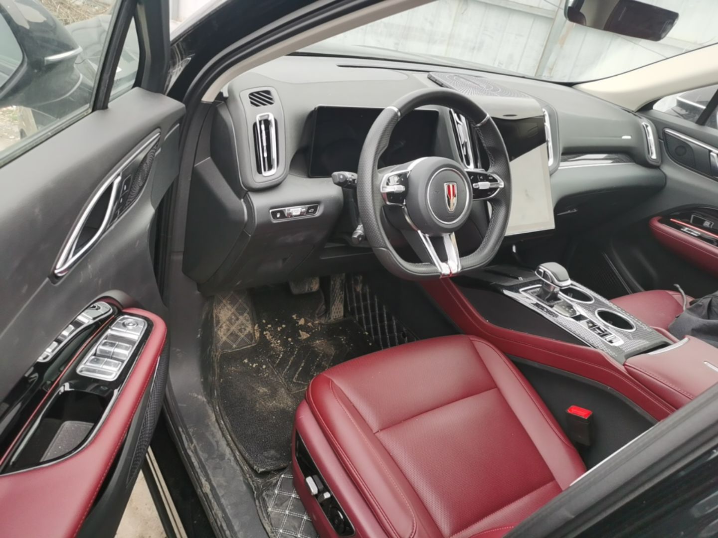 Hongqi HS3 PHEV 2025 Model 117km Jingwei Edition — снимка 18