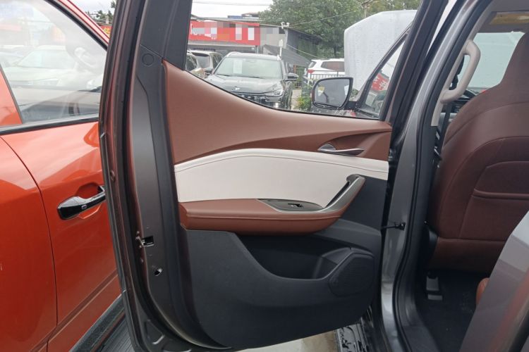 Used SAIC MAXUS Xingji 2023 Starry H 2.0T Automatic Diesel Dual-Turbo All-Wheel Drive Luxury Edition Long Wheelbase
