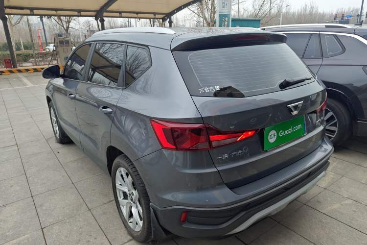 Used Jetta VS5 2022 280TSI Manual Advanced Pro Trim
