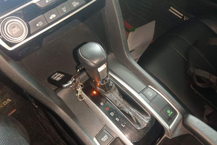 Used Honda Civic 2016 220TURBO CVT Luxury Edition Gear Lever