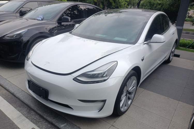 Used Tesla Model 3 2019 Long-Range Rear-Wheel-Drive Version