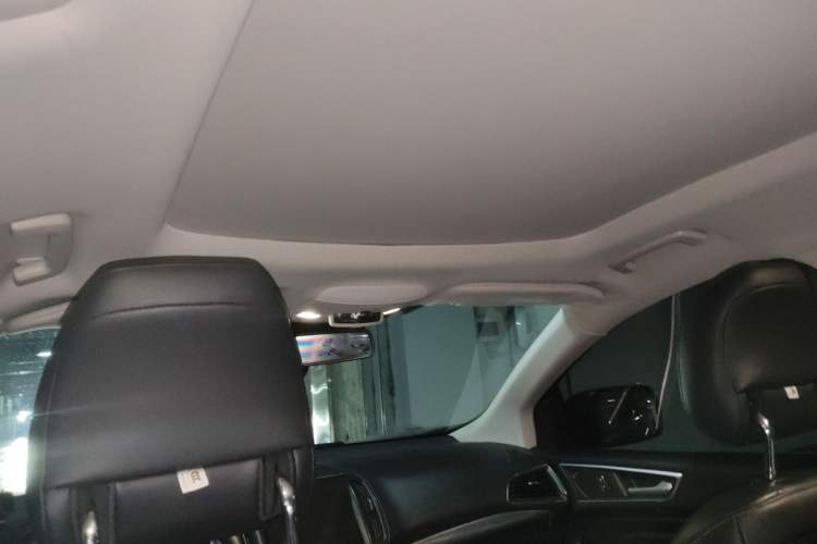 Used Ford Edge 2020 EcoBoost 245 Four-Wheel Drive Titanium Plus 7-Seater Headliner