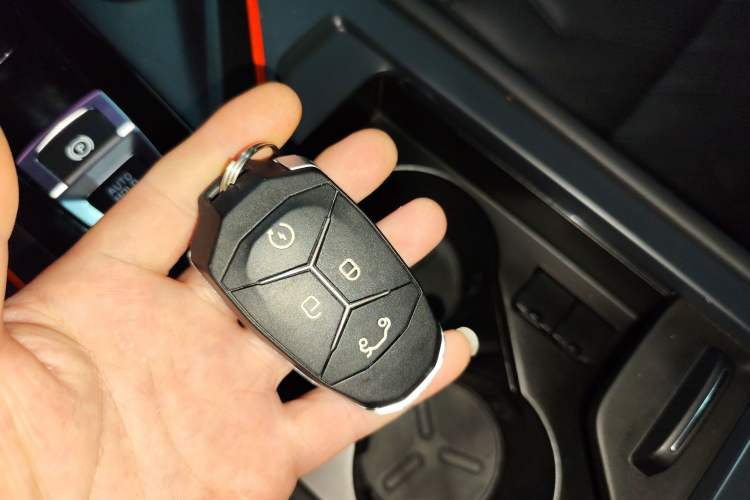 Used Lynk & Co 02 Hatchback 2021 2.0TD Halo Vehicle Key