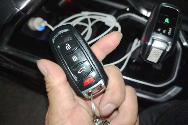 Used Haval H6 2017 Red-Label 2.0T Automatic Two-Wheel Drive Leading Edition Vehicle Key