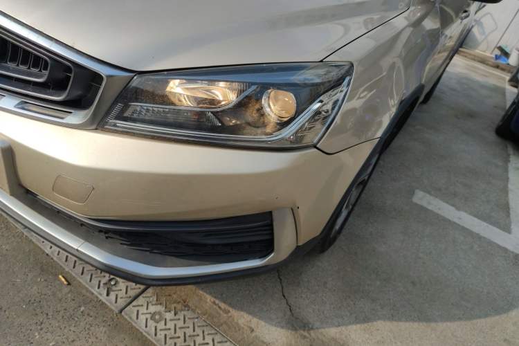 Used Geely Auto Vision S1 2018 1.5L Manual FENGXING Model Left Front Headlight