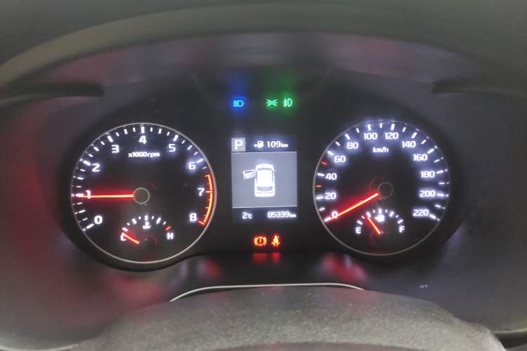 Used Kia KX Cross 2017 1.4L AT GLS