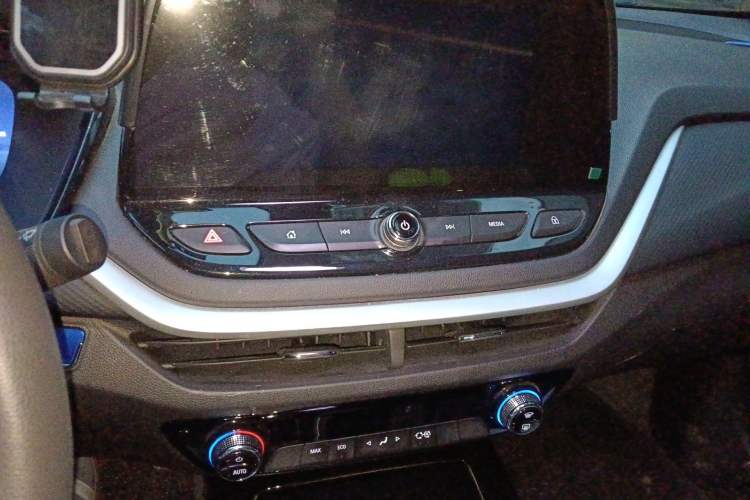 Used Chevrolet Menlo 2022 Star Enjoyment Edition Plus Audio And AC Panel