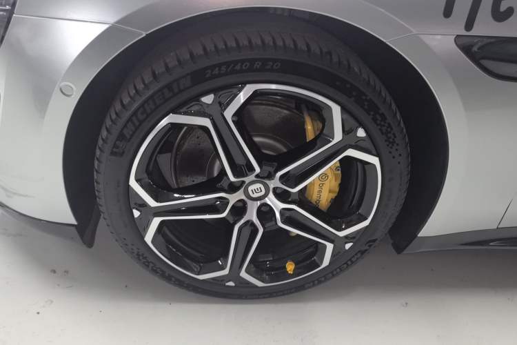 Used Xiaomi Auto SU7 2024 Rear-Drive Ultra-Long Range Advanced Pro-Level Intelligent Driving Version Exterior 4