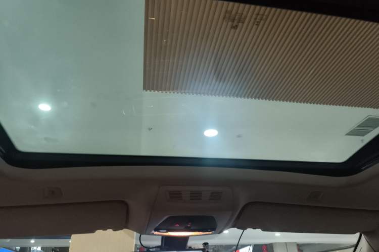 Used BMW 5 Series GT 2017 528i Leading Model