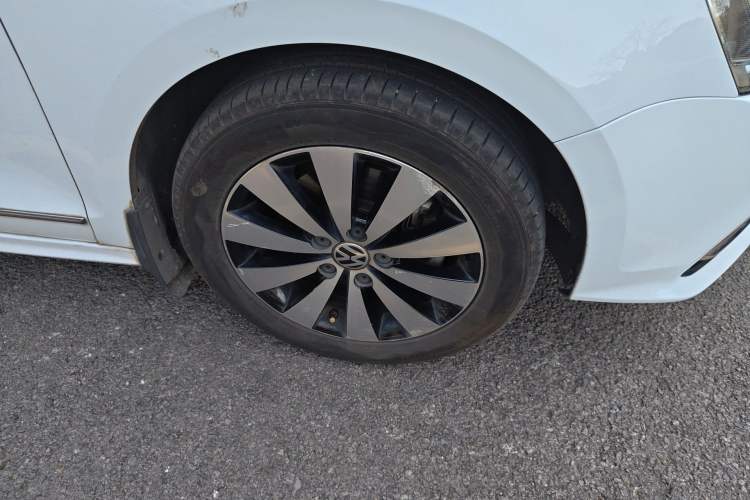 Used Volkswagen Sagitar 2015 230TSI Automatic Luxury Model