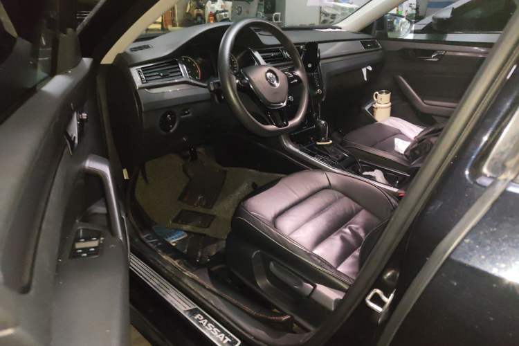 Used Volkswagen Passat 2016 280TSI DSG Prestige Edition Driver Seat