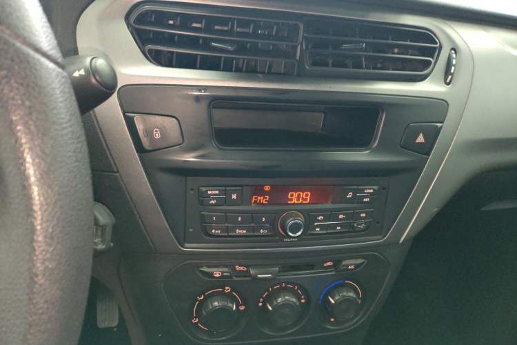 Used Citroen Elysee 2016 1.6L Manual Fashion Edition Audio And AC Panel