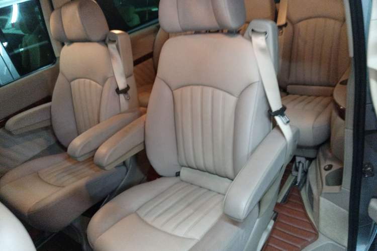 Used Mercedes-Benz Viano 2013 3.0L Comfort Edition Left Rear Seat
