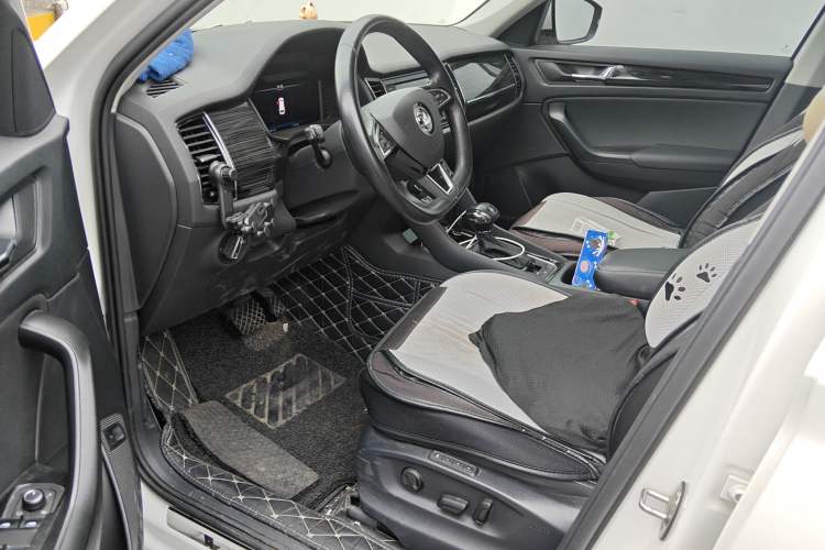 Used Skoda Kodiaq 2019 Facelifted TSI330 5-Seater Two-Wheel-Drive Luxury Enjoyment Edition China VI Standard
