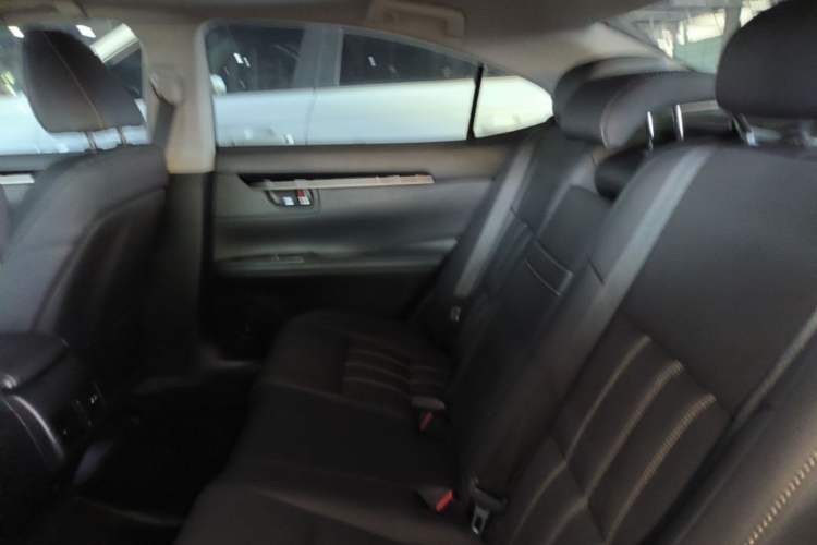 Used Lexus ES 2016 200 Midnight Special Limited Edition
