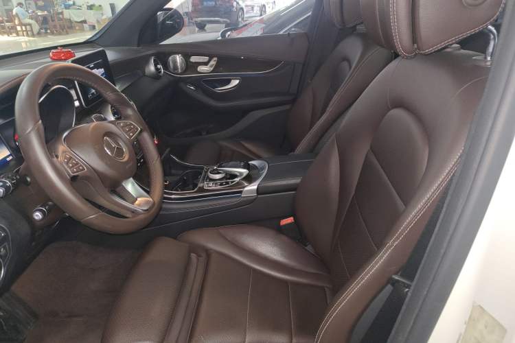 Used Mercedes-Benz GLC 2017 GLC 260 4MATIC Dynamic Edition