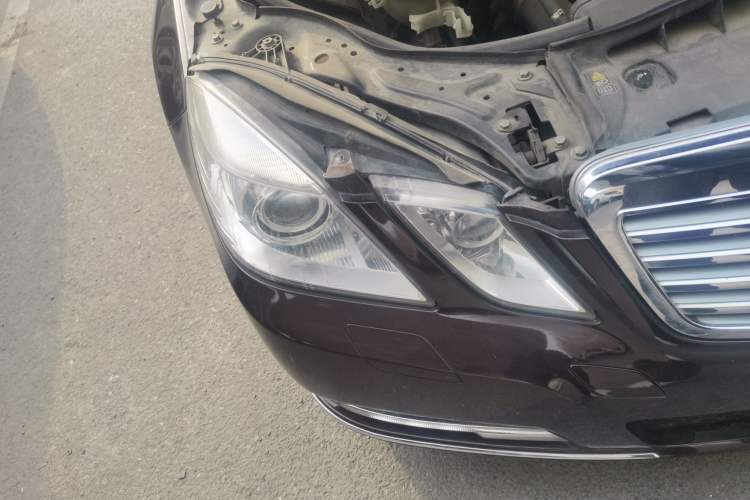 Used Mercedes-Benz E-Class 2011 E 200 L CGI Elegant Model