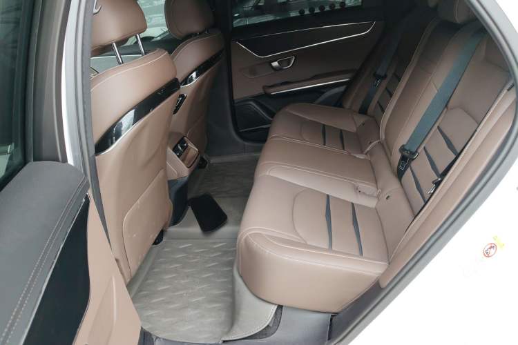 Used BYD Han 2020 EV Long-Range Luxury Model
