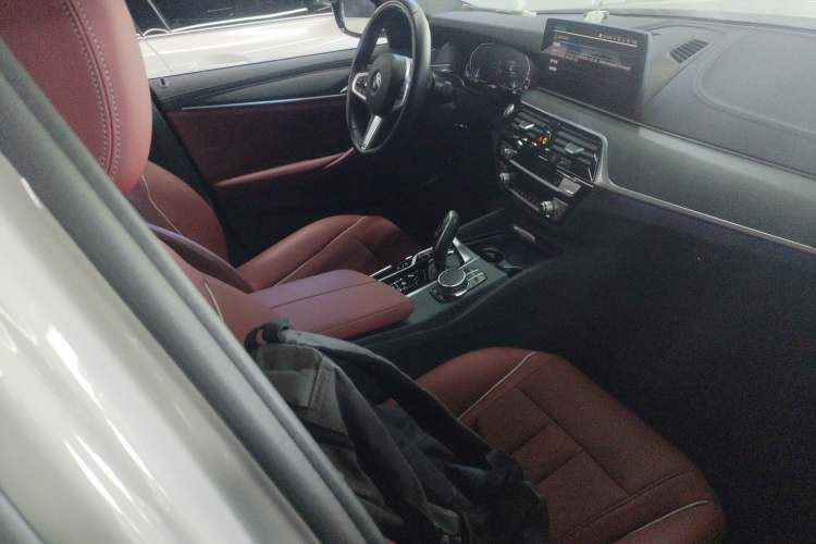 Used BMW 5 Series New Energy 2021 535Le M Sport Package
